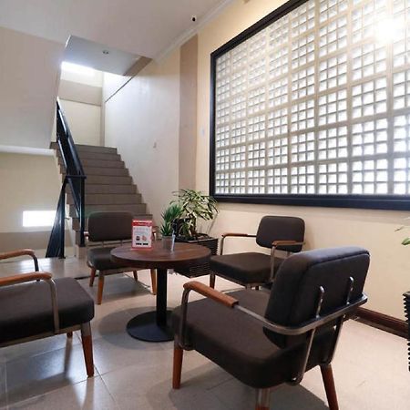 Reddoorz Plus Near Universitas Sumatera Utara Medan Dış mekan fotoğraf