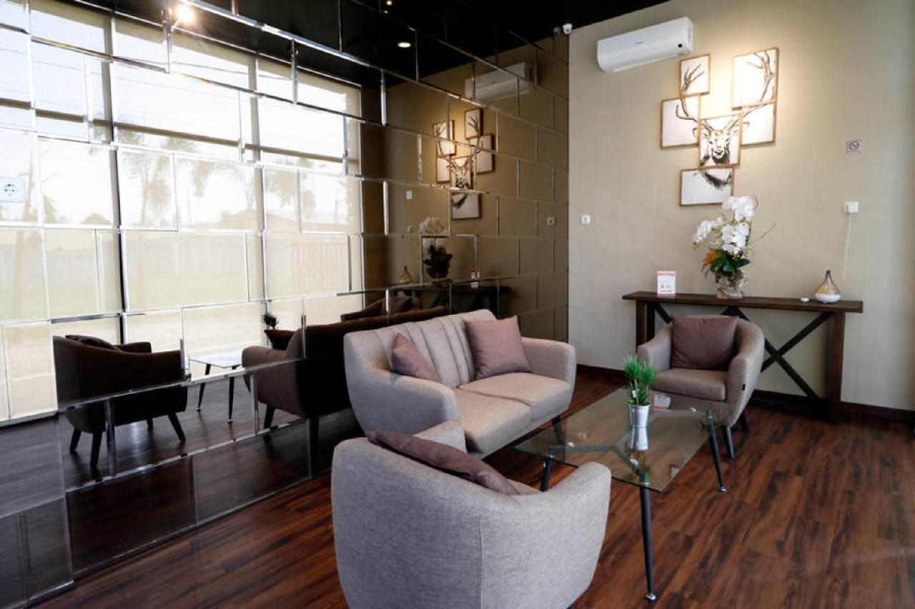 Reddoorz Plus Near Universitas Sumatera Utara Medan Dış mekan fotoğraf