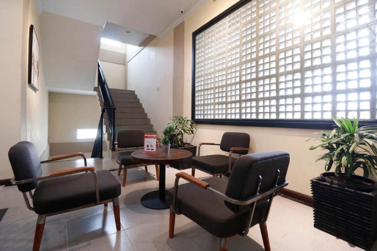 Reddoorz Plus Near Universitas Sumatera Utara Medan Dış mekan fotoğraf